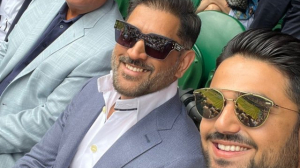 Dhoni, Sunil Gavaskar spotted in Wimbledon
